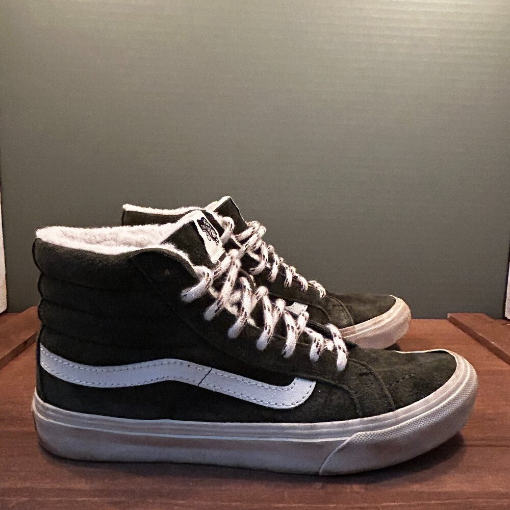 Vans Mens Dark Green Faux Fur Lined High Top Skateboard Shoes Size 6M/7.5W